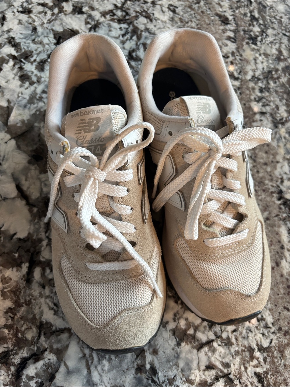 New Balance women's  Beige and White Retro Sneakers-574 sneaker - Picture 2 of 5